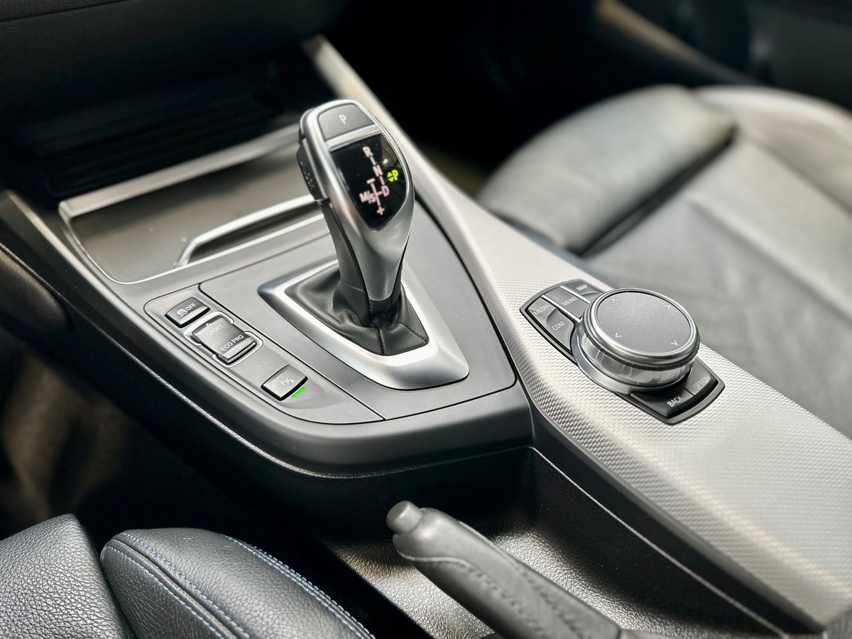 Bmw Série 1 (F20) (2) LCI 120d M Sport Ultimate 5P BVA8 c