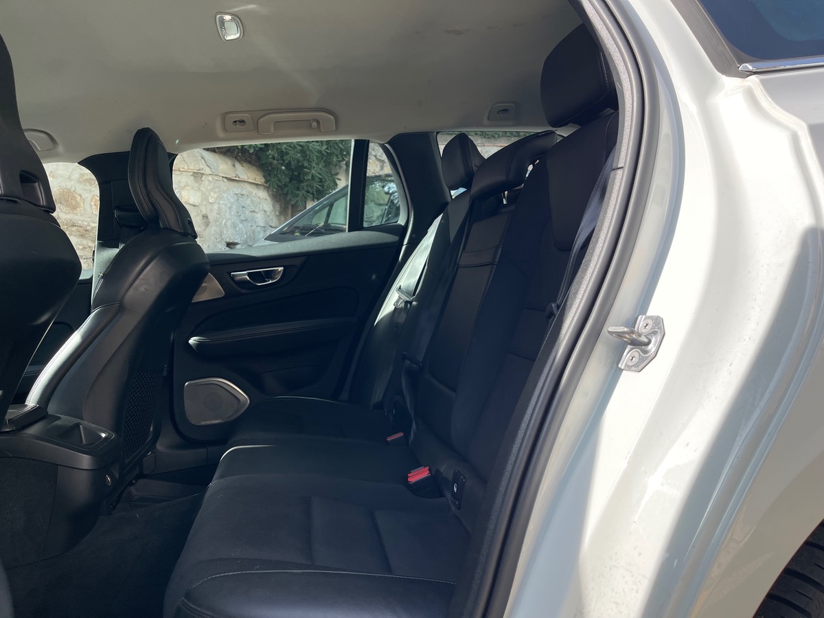 Volvo V60 2.0 D4 190 CV / Phase 2 / Business / Caméra / CarPlay / Jantes