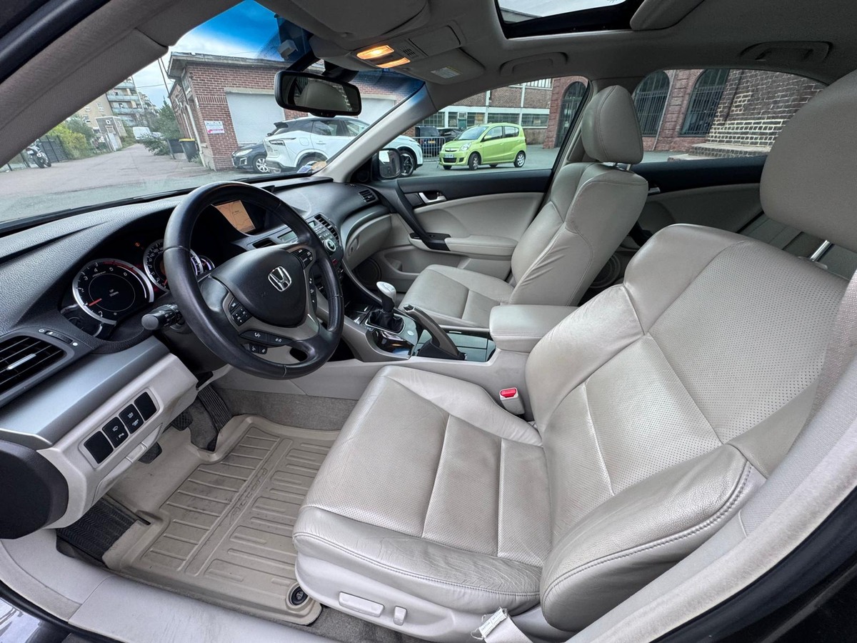 Honda Accord 2.2 DTEC 150 Luxury Innova- Toit ouvrant- Garantie