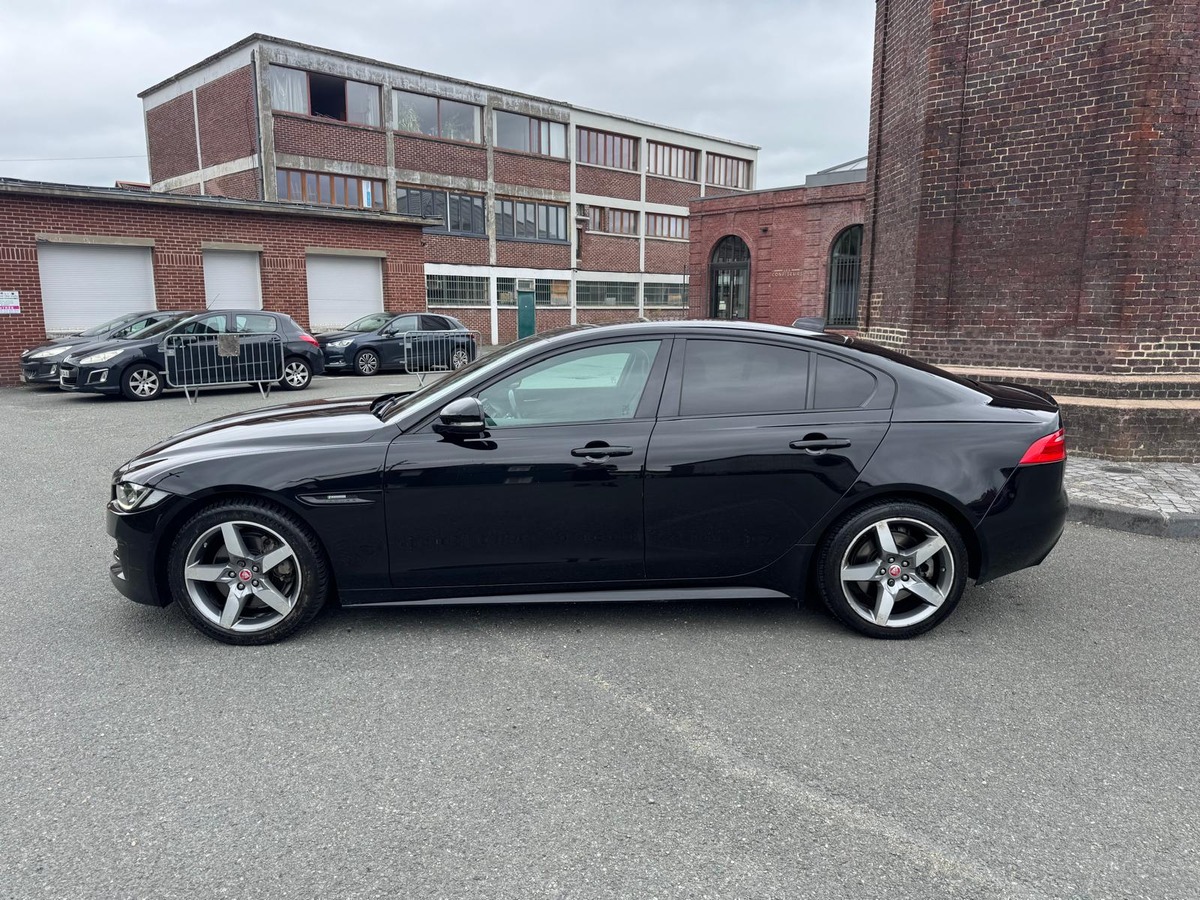Jaguar XE 2.0 200CV R-Sport - Boite automatique