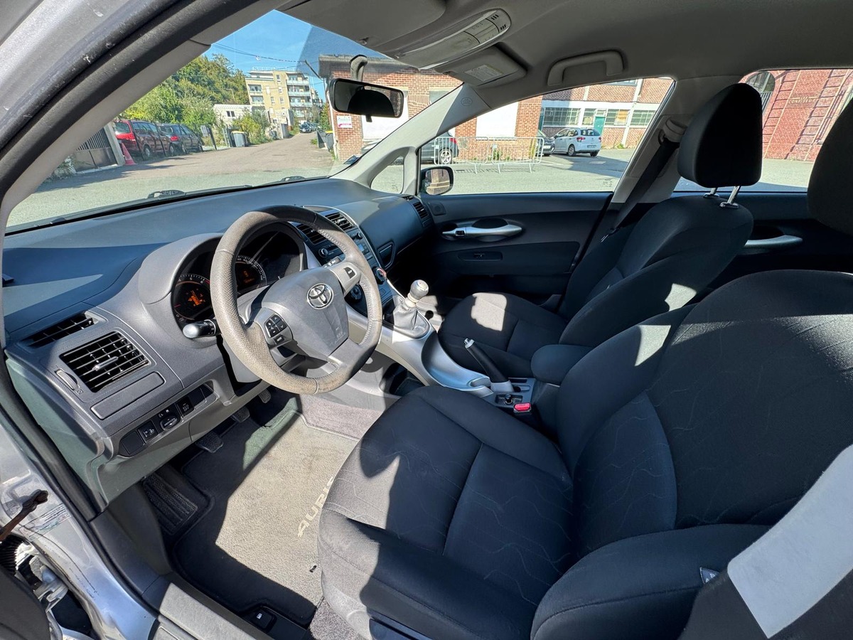 Toyota Auris 1.3 100cv Active - Garantie
