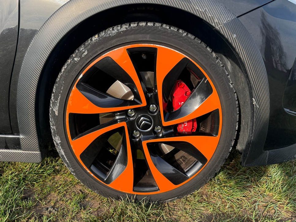 Citroën DS3 RACING 16V 202 cv