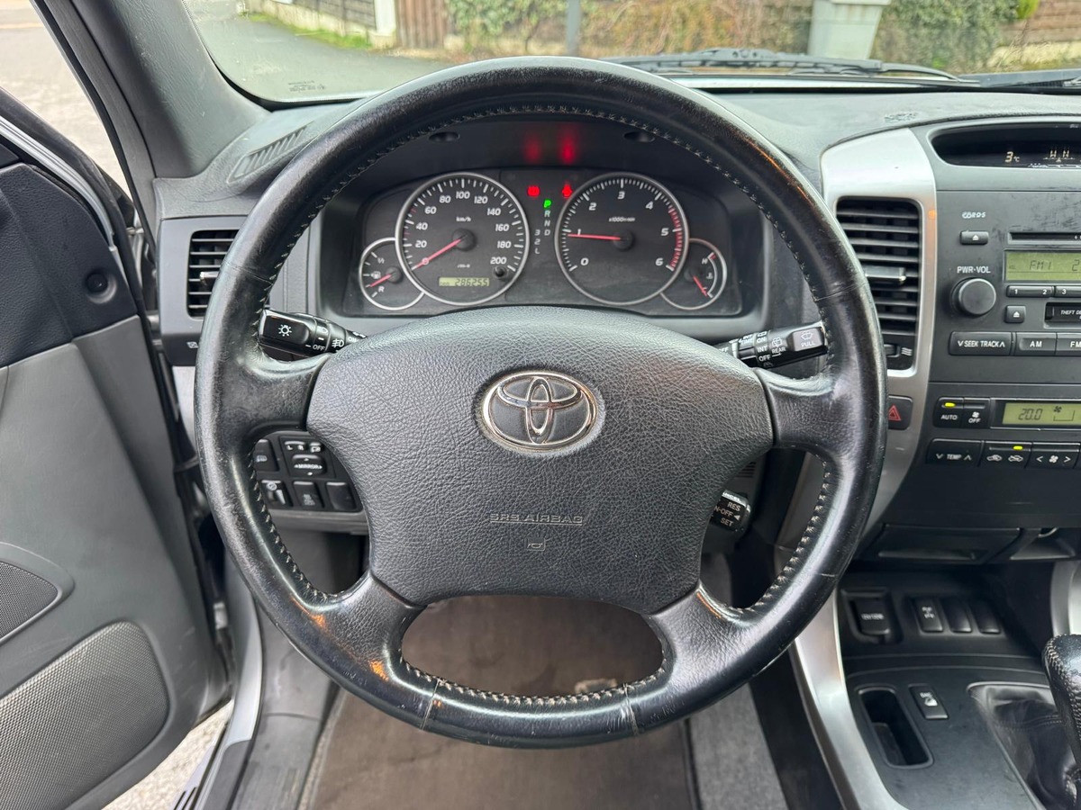 Toyota Land Cruiser KDJ125 D4-D 166 3 portes - Francais