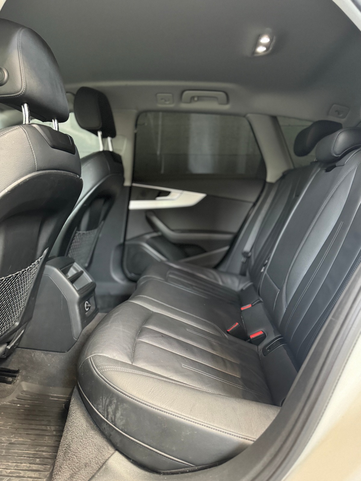 Audi A4 Avant 3.0 V6 TDI 218 S TRONIC BVA7 Quattro Design