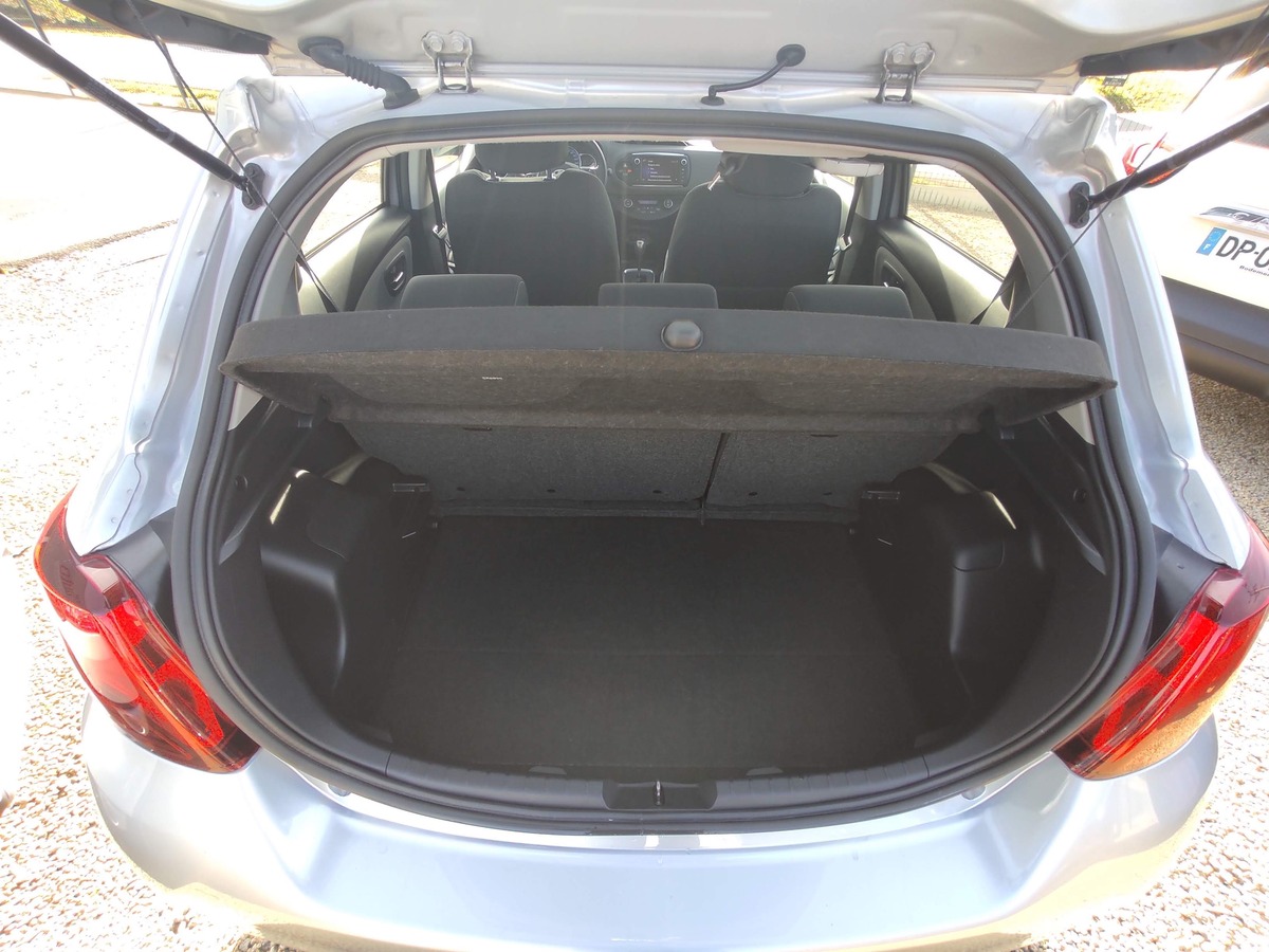 Toyota Yaris Hybrid 100 H Edition-S