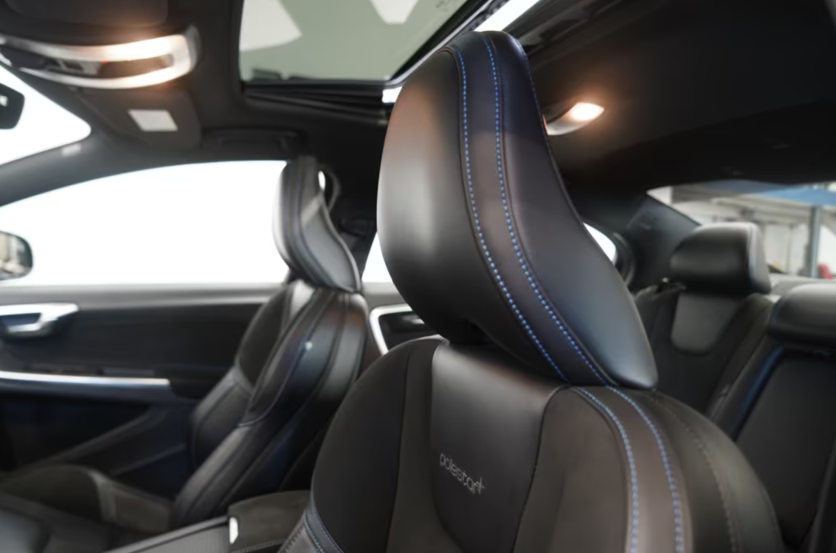 Volvo S60 II T6 AWD 367ch Polestar Geartronic/VO Allemand/Malus 3000e