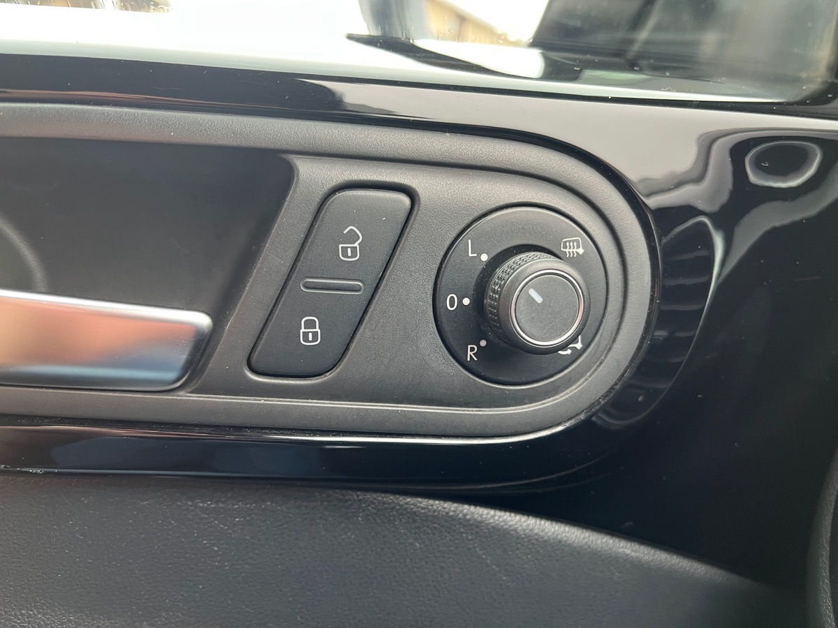 Volkswagen Beetle 1.2 TSI 105ch Coccinelle, Suivi complet, CarPlay, Caméra de recul, GPS