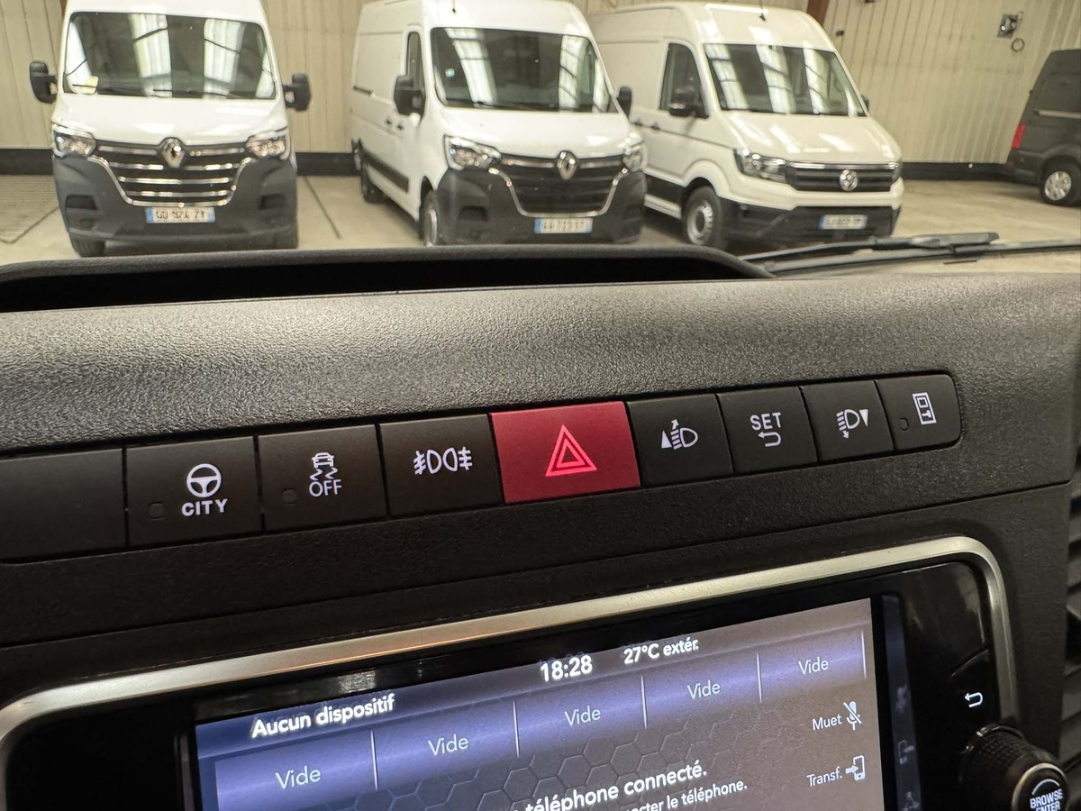 Iveco Daily 35C18 HI-MATIC 180cv plateau roues jumelées 51.452 kms