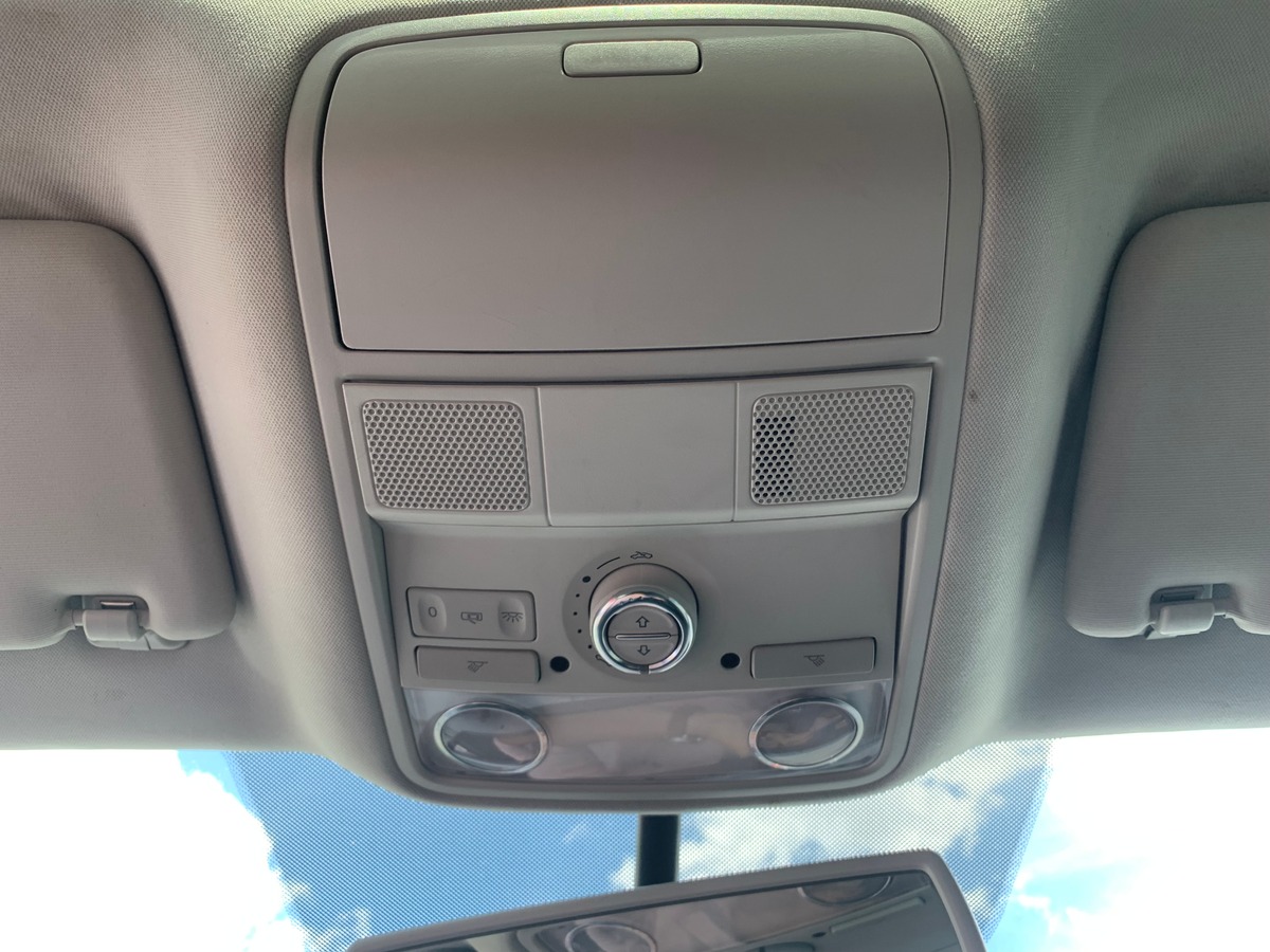 Volkswagen Touran 105 | Match | 7 Places | GPS | Régulateur vitesse | Bluetooth | Toit panoramique