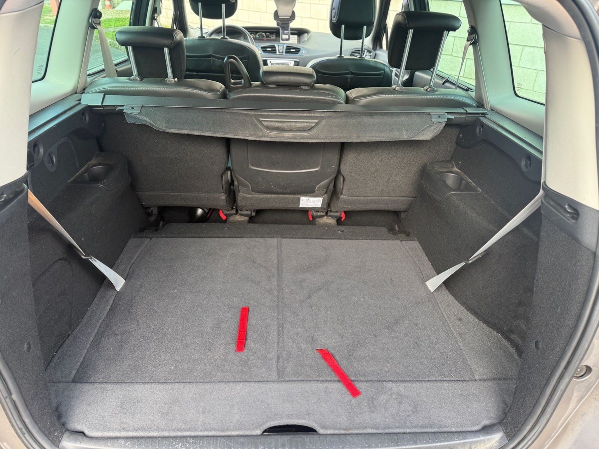 RENAULT Grand Scenic 1.6 DCI 130 CV BOSE 7 places