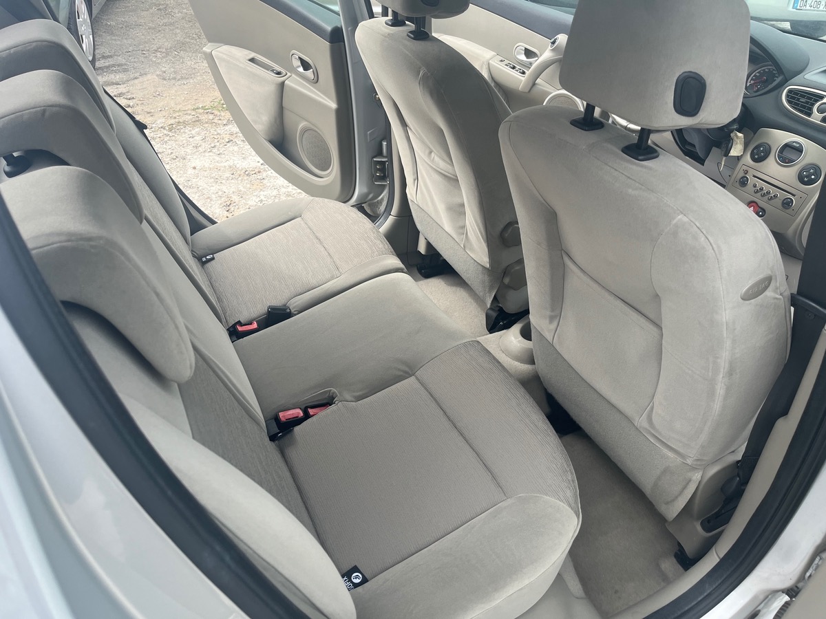 RENAULT Clio 1.5 dci