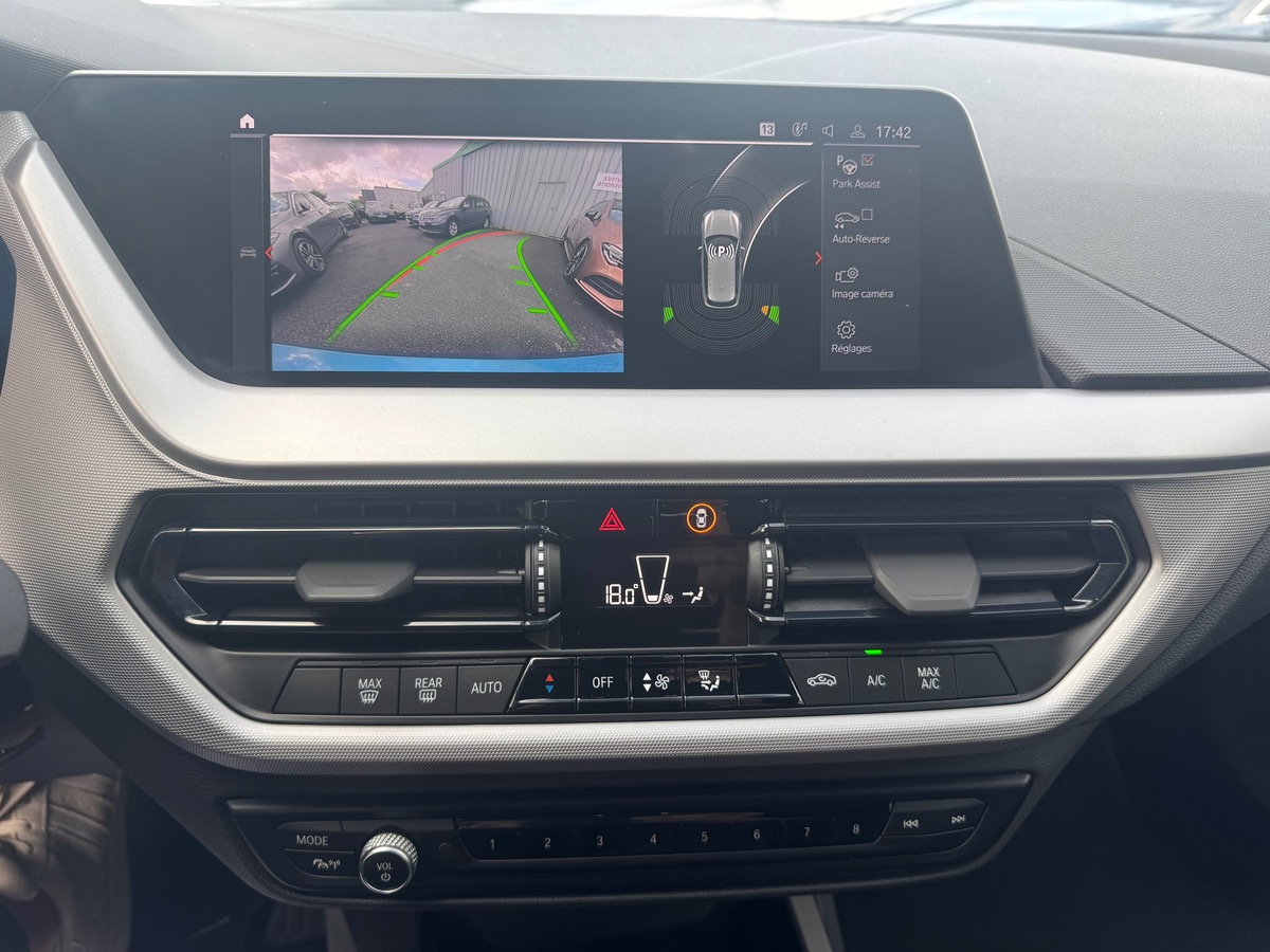Bmw Série 1 118i BUSINESS DESIGN DKG7 / 1 ERE MAIN