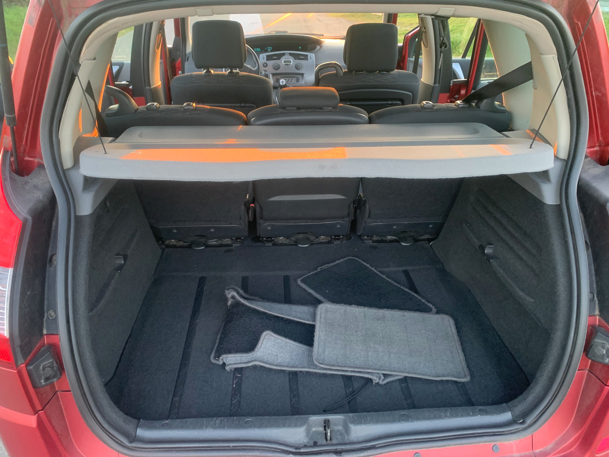 RENAULT Megane scenic II 1.9 dci 130ch 158675km