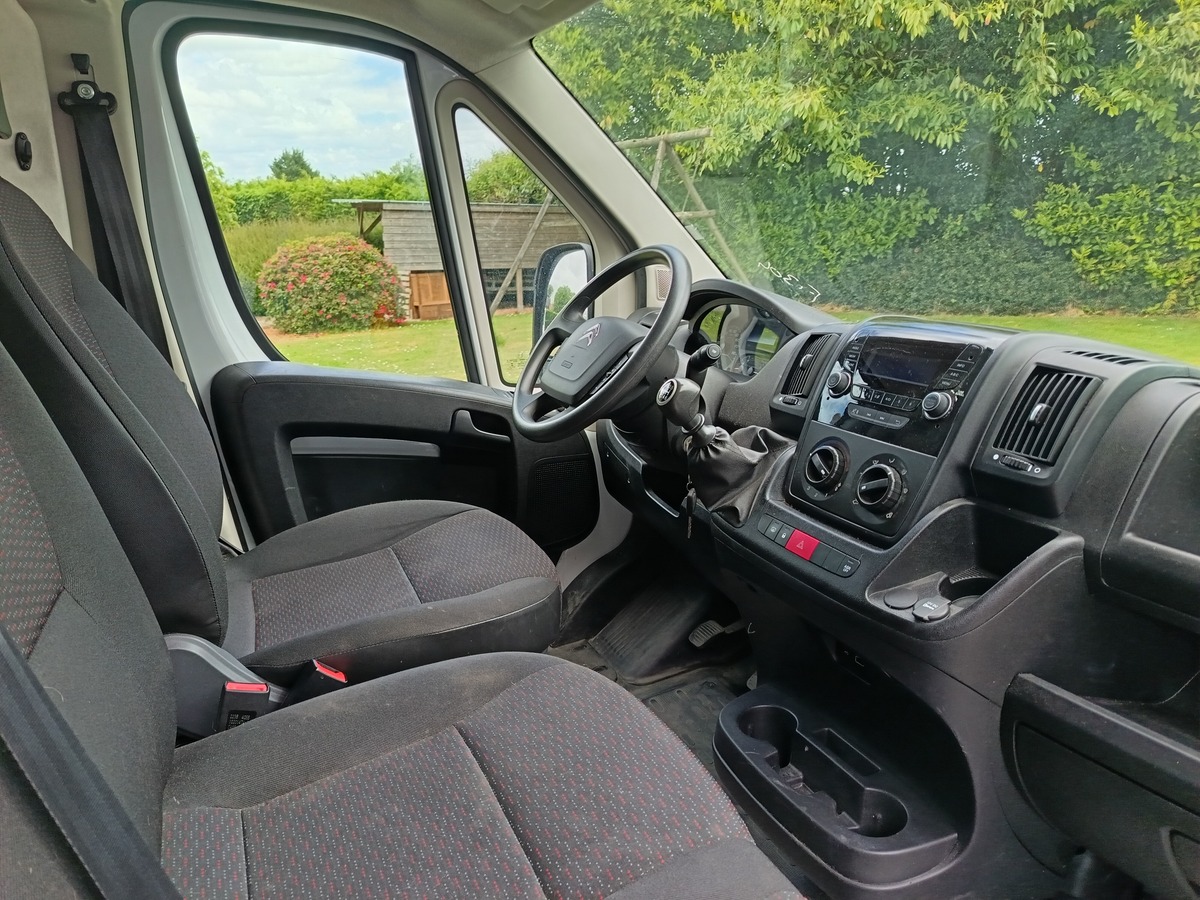 Citroën Jumper 2.2 BLUEHDI 140 CH L2H2 CONTROL GTIE 6 MOIS