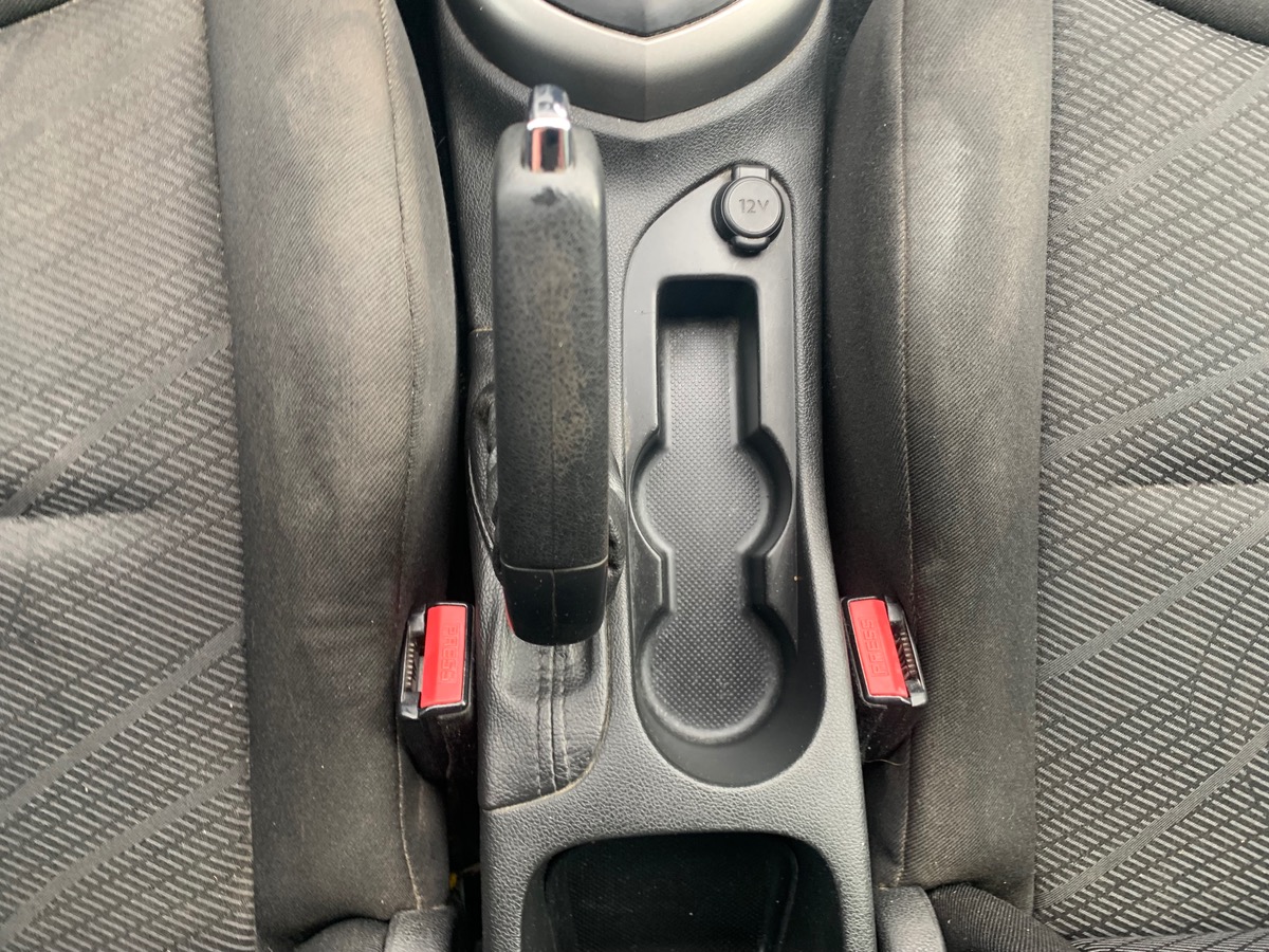 Peugeot 308 120 ch | Rétroviseurs électriques | Climatisation | Sièges rang 2 rabattables à plat