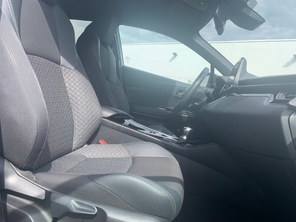 Toyota C-HR 122 chevaux | Design | Caméra de recul | Régulateur de vitesse | GPS | Hybrid essence