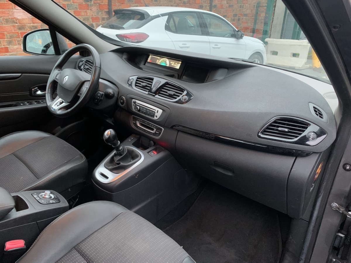 RENAULT Scenic 1.6 DCI 130 CV BOSS 4XCBL