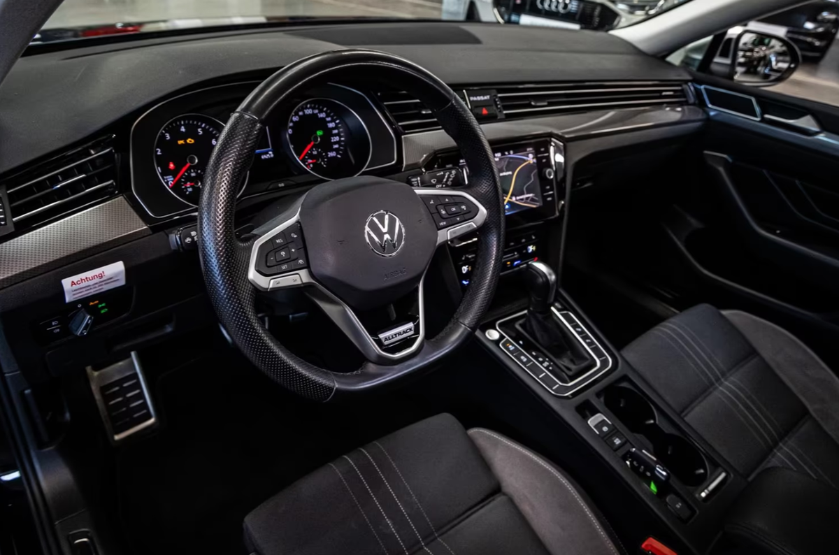 Volkswagen Passat Alltrack 2.0 TSi 4Motion 280ch DSG 7 Toit ouvrant Phares Matrix LED