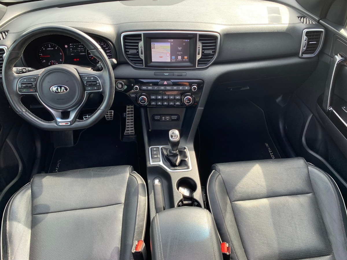Kia Sportage 115 ch | GT Line | Toit ouvrant panoramique | Caméra de recul | Régulateur de vitesse