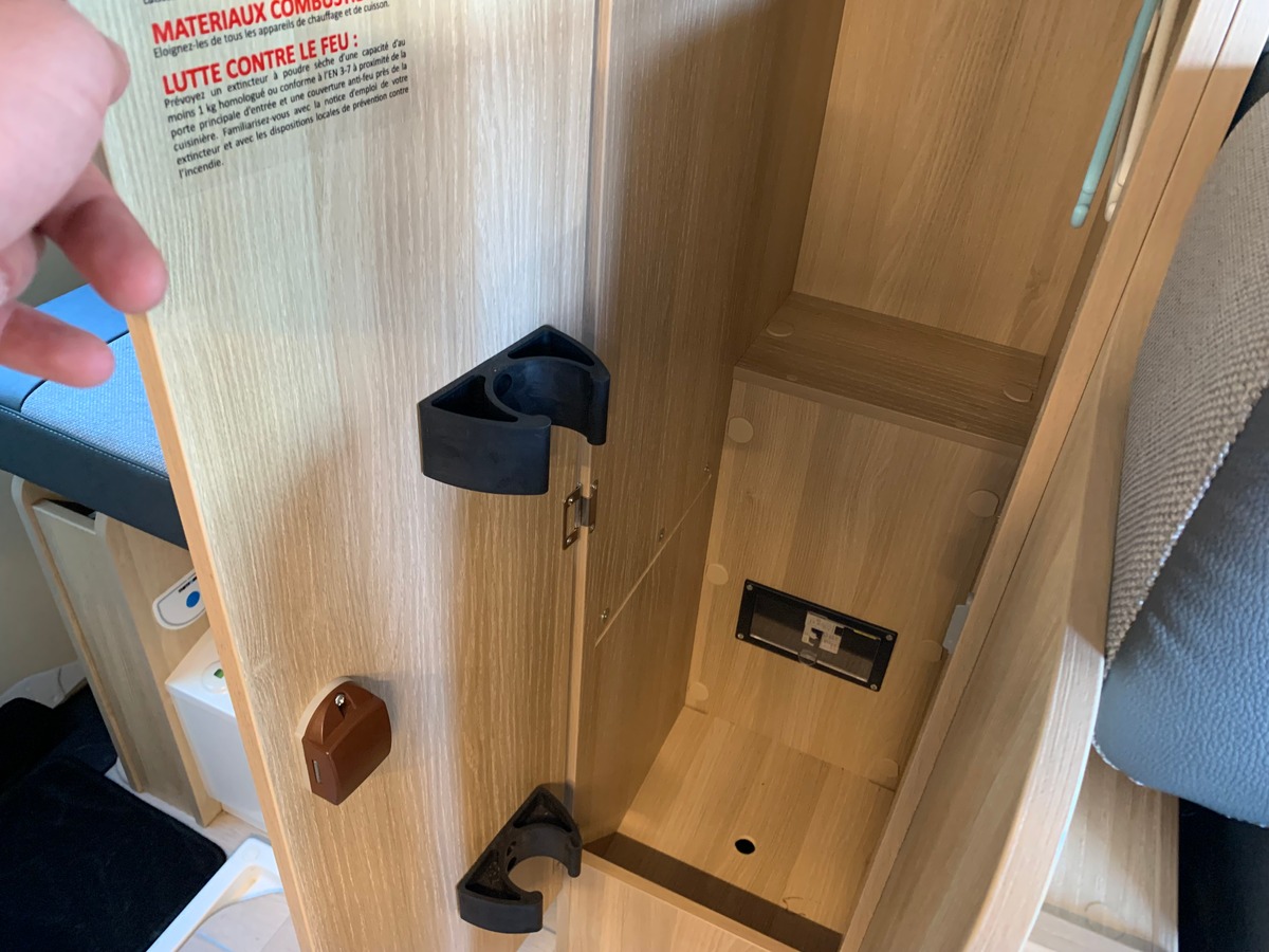 Ford CAMPEREVE 130 chevaux | Premiére MAIN | Cap Land | Caméra de recul | Apple car play