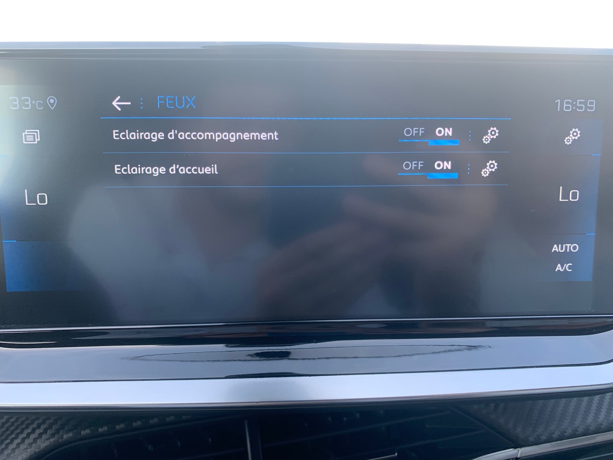 Peugeot 208 100 chevaux | GT | Apple car Play Android Auto | Caméra de recul | Régulateur vitesse