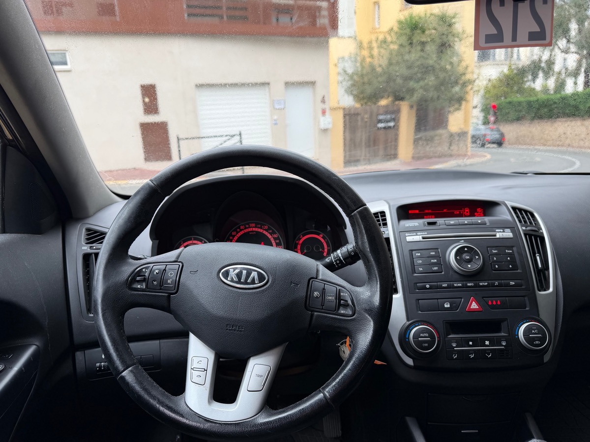 Kia Ceed 1.6 CRDI 115 CV / Clim / Jantes / Phase 2