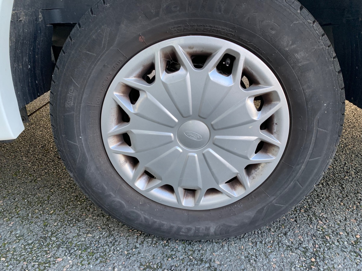 Ford Challenger 155 ch | 2,2 litres | GENESIS 288 EB Profilé | 3 Couchages | Caméra de recul