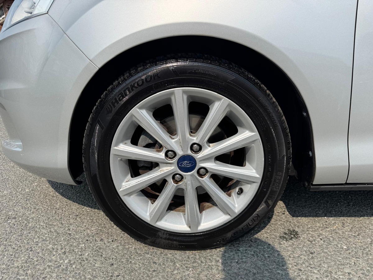 Ford B-max 1.0 ECOBOOST S&S  125 TITANIUM- DISTRIBUTION NEUVE
