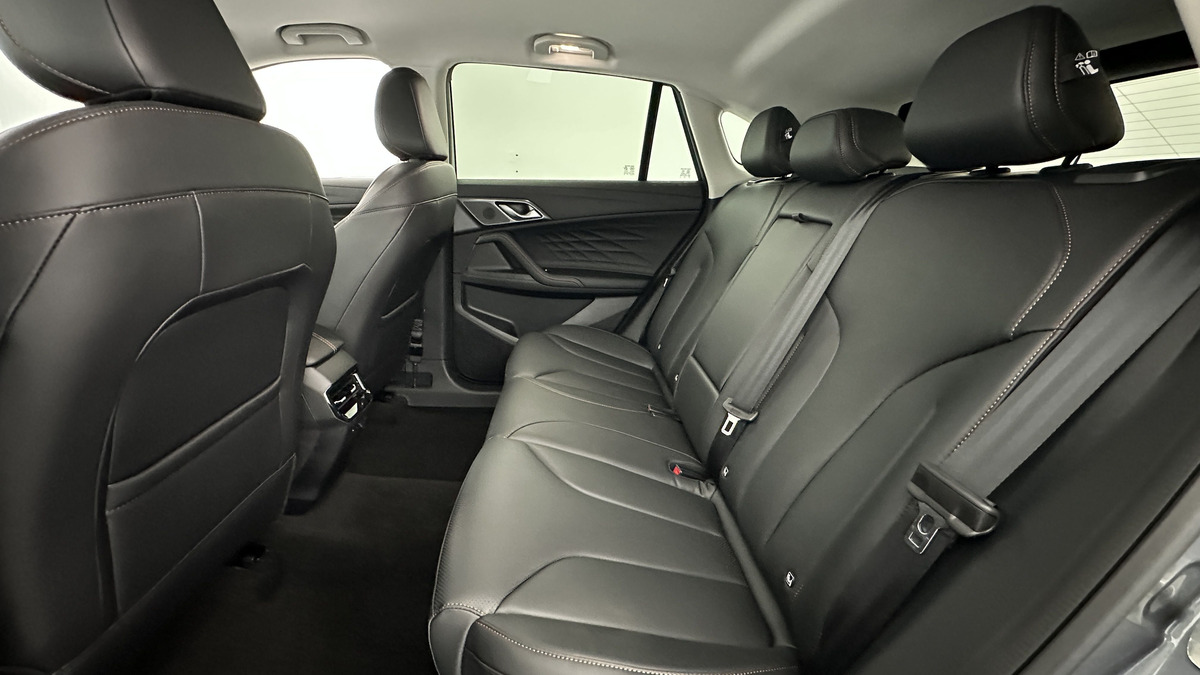 MG EHS 272 | 1.5T PHEV | Luxury | Caméra 360° | Compteur numérique 12,3''| PLUSIEURS COLORIS