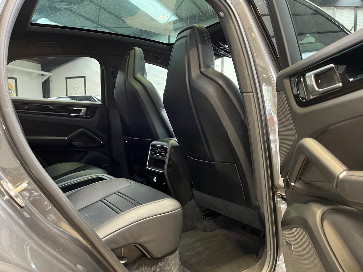 Porsche Cayenne Coupé III 3.0 V6 462 E-Hybrid zz