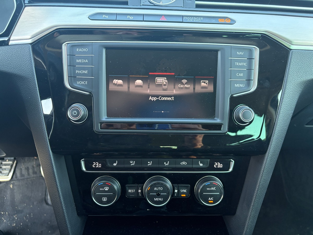 Volkswagen Passat Break 1.6 TDI 120 ch – Finition Carat