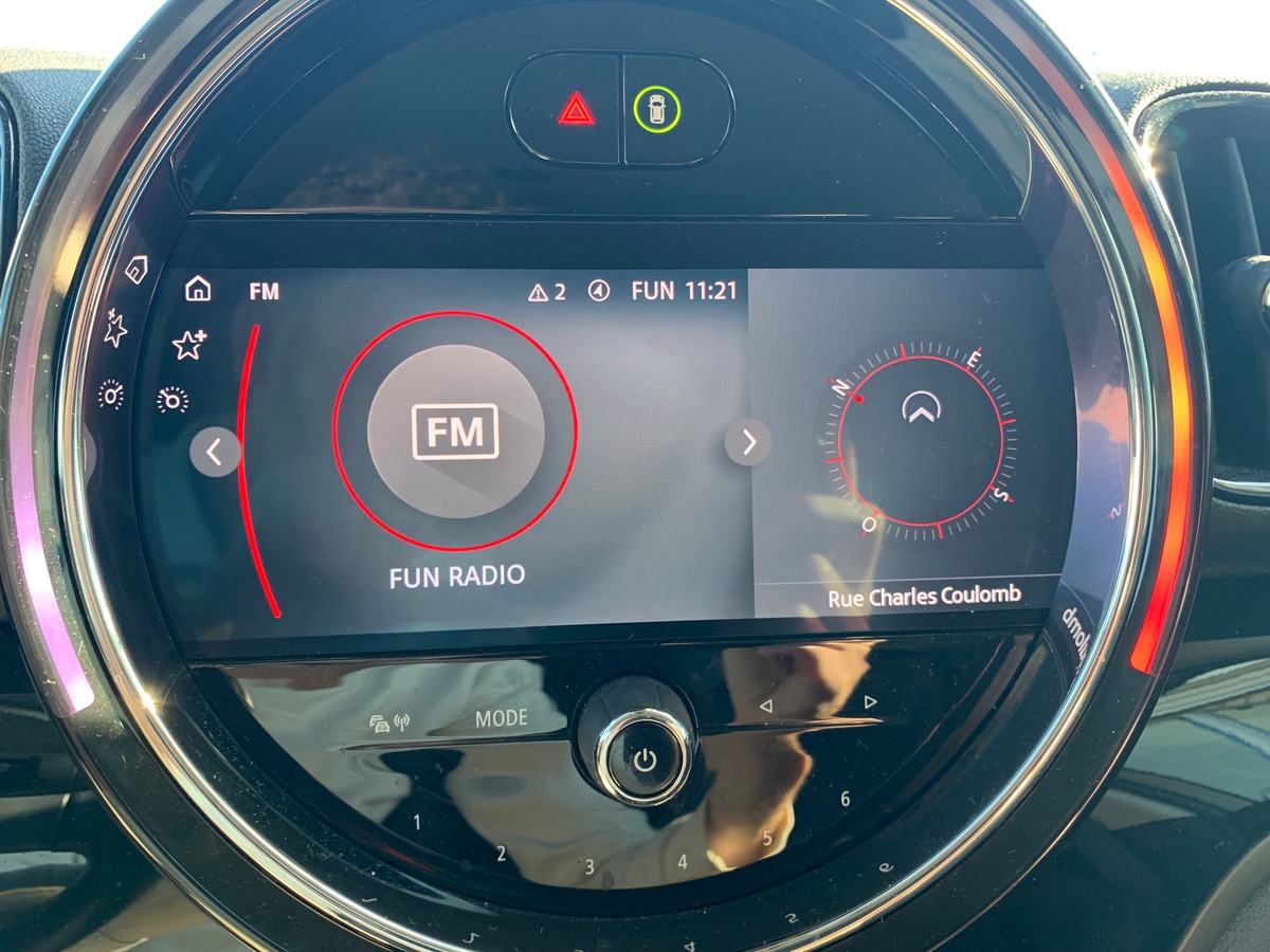 Mini Countryman 136 ch | Cooper Essential | Radars de stationnement avant / arrière | JA 18" design