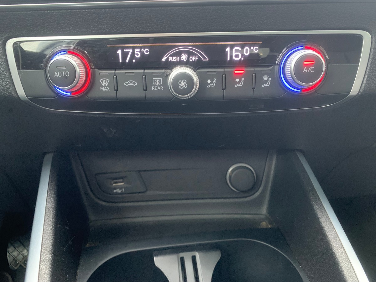 Audi Q2 115 ch | Sport | Toit ouvrant | Régulateur vitesse | Radar | Bluetooth | Coffre électrique