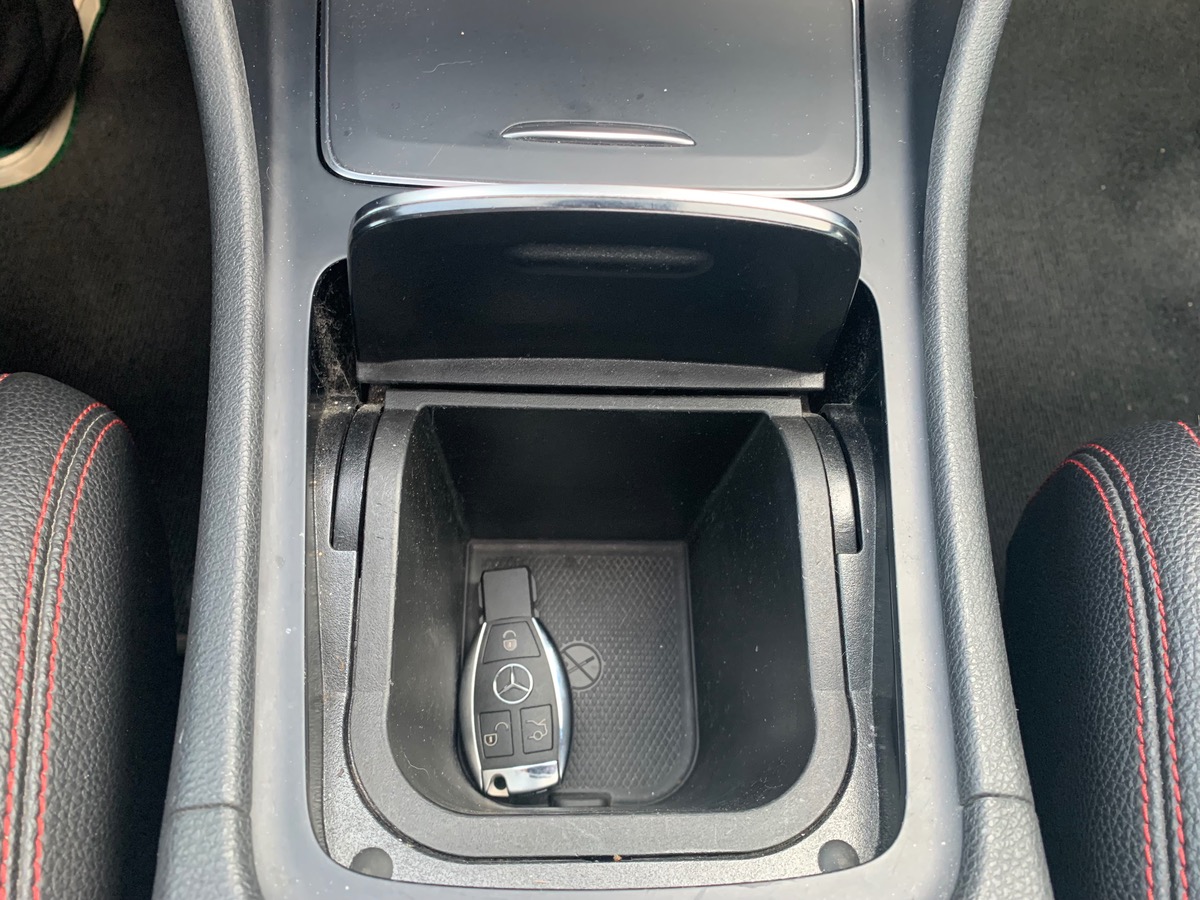 Mercedes-Benz GLA 177 | FASCINATION | Toit Panoramique NEUF | Caméra Recul | Attelage | 4MATIC