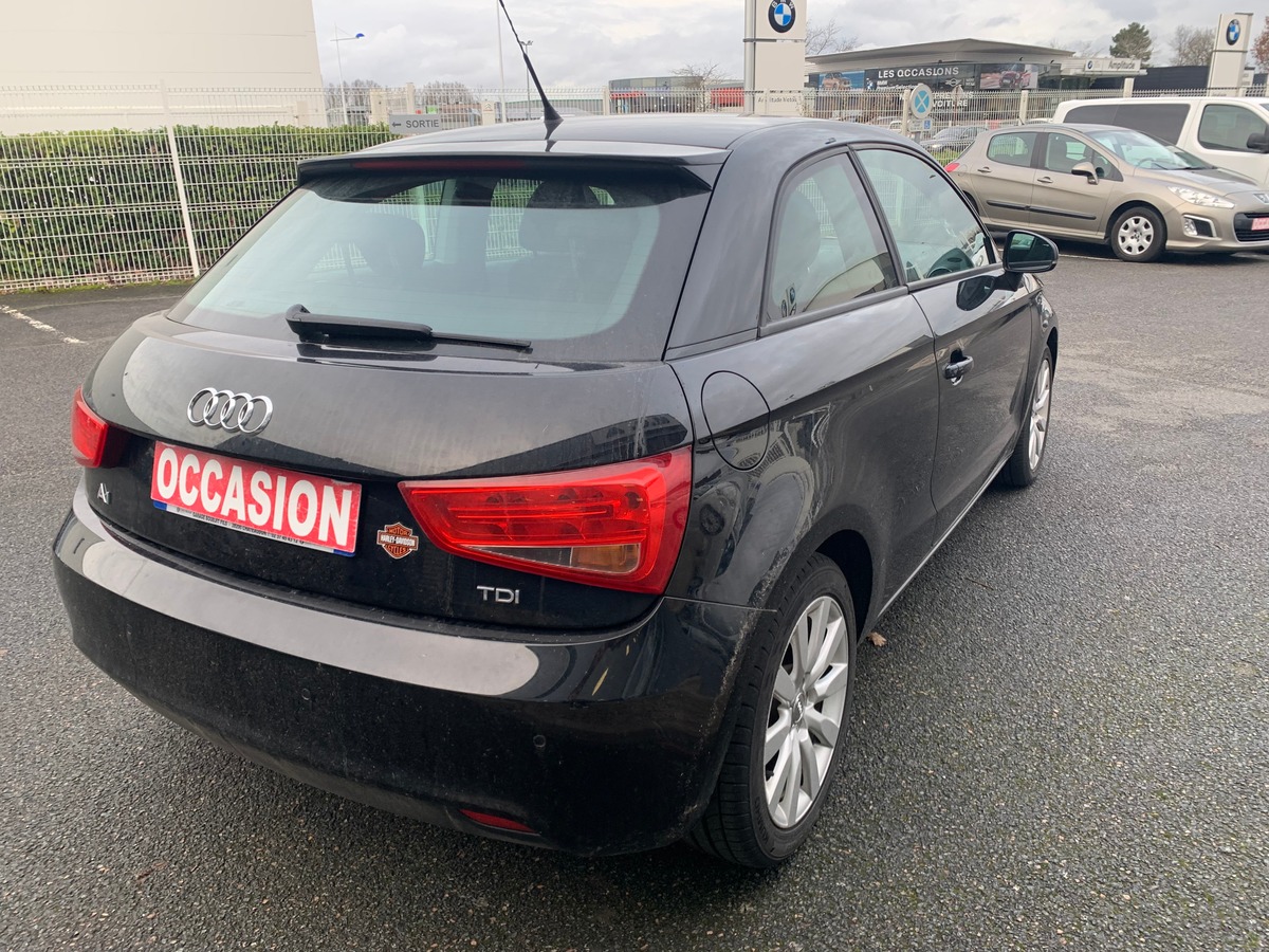 Audi A1 105 ch | Attraction | Climatisation | Radio cd | Jantes alu 16''| Volant cuir | Radar recul