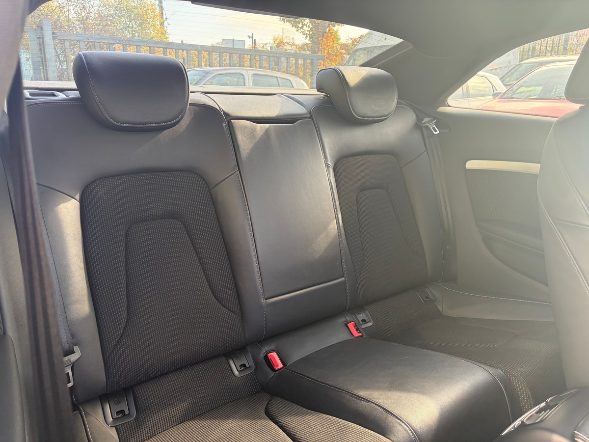 Audi A5 Coupé Quattro Phase 2 2.0 TDi S-TRONIC 177 cv BOITE AUTO SIEGE CHAUFFANT - RADAR DE RECUL