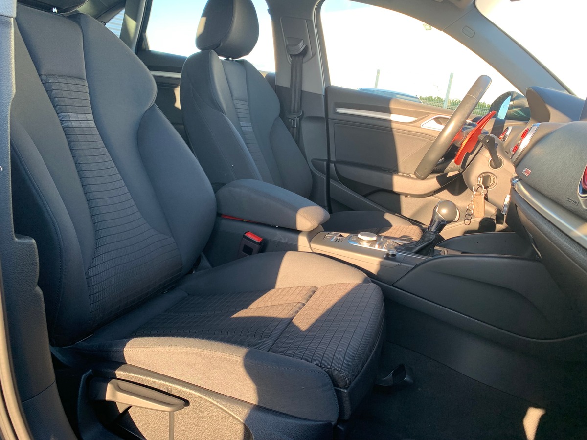 Audi A3 Berline 150 ch | Pack S-Line extérieur | Caméra recul | Clim automatique | Jantes Alu 18''