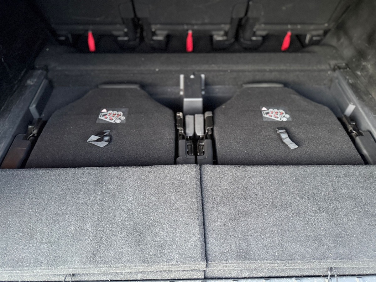 Citroën Grand C4 Picasso 1.6 HDI 115 CH 7 places exclusives crit2 4XCBLeut
