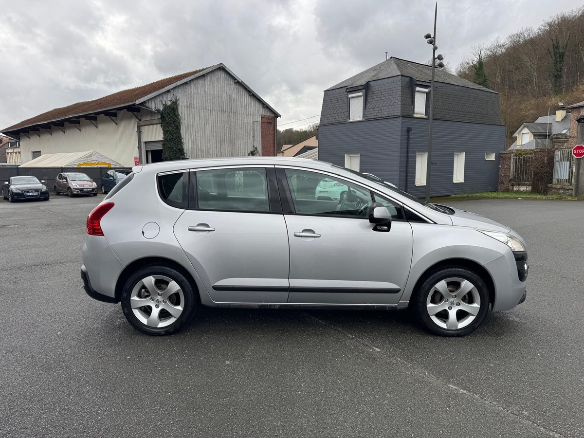 Peugeot 3008 1.6 HDi Access - ATTELAGE - Révisé - Garantie