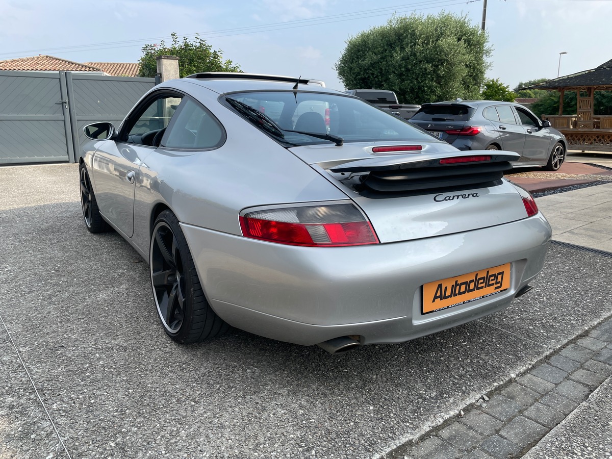 Porsche 911 Carrera coupé (996) 3.4L 301 CH