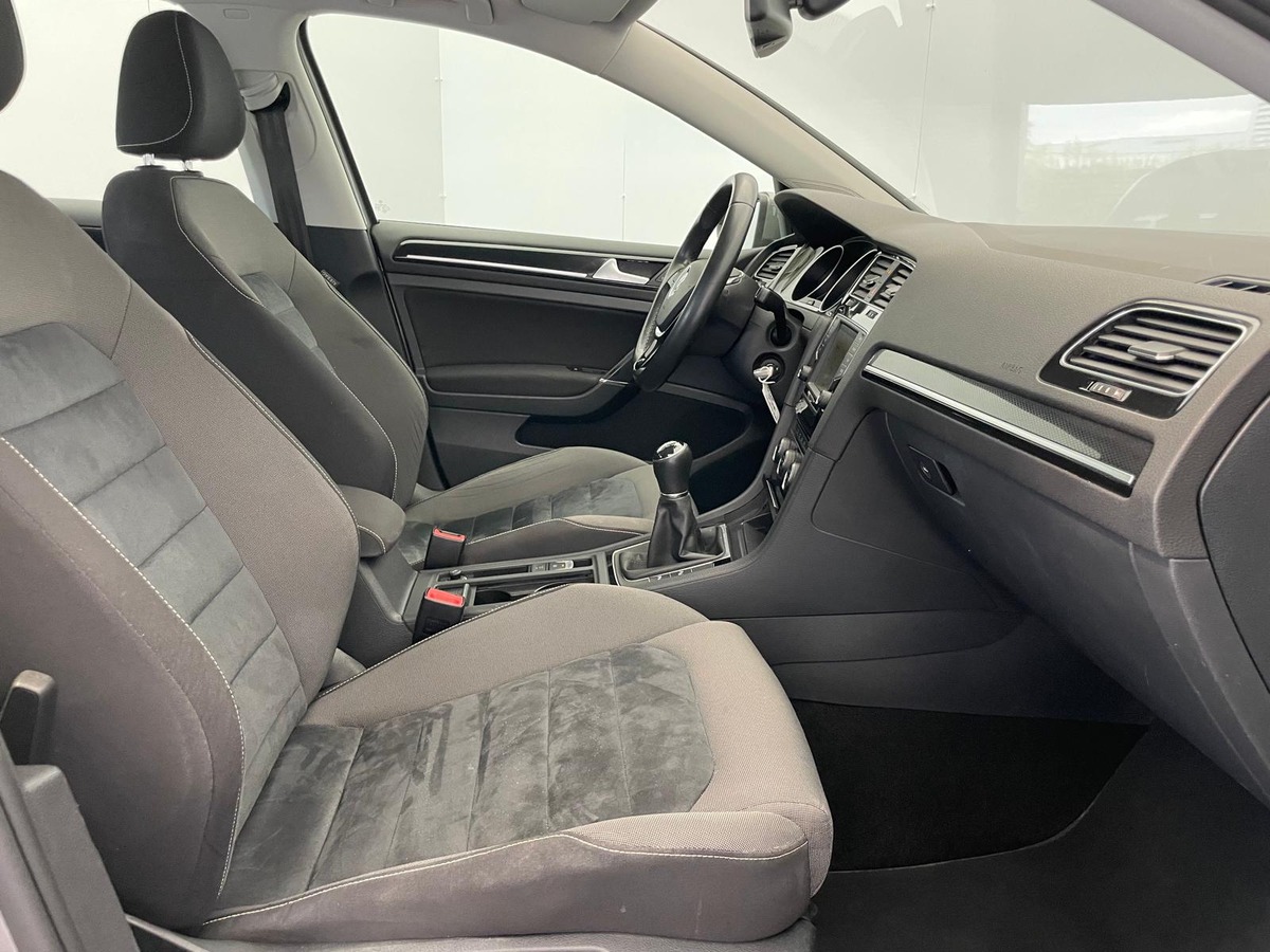 Volkswagen Golf 1.6 TDI  110  CARAT