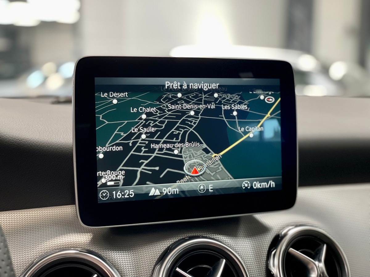 Mercedes-Benz GLA* 220d Sensation 4Matic 7G-DCT c