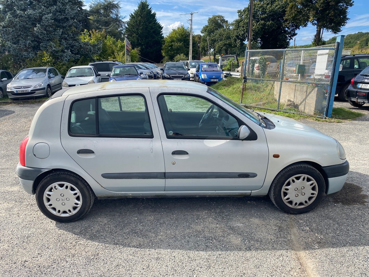 RENAULT Clio 2 1.9 dti 80cv 207000km