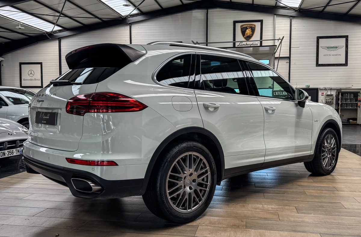 Porsche Cayenne II 3.0 V6 D 262 TIPTRONIC / TO /ENTRETIEN A JOUR 