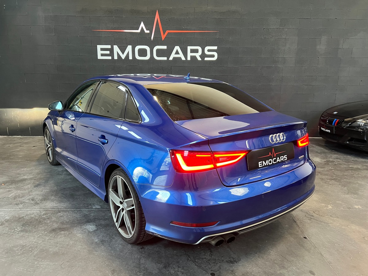 Audi A3 Sedan S-Line 1.8 TFSi Quattro