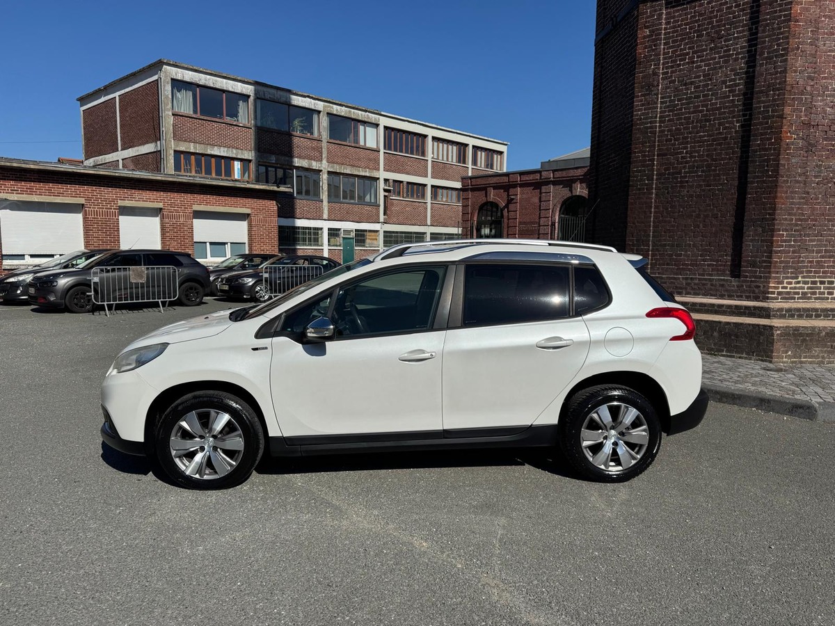 Peugeot 2008 STYLE 1.6 BlueHDi S&S 100cv - Garantie