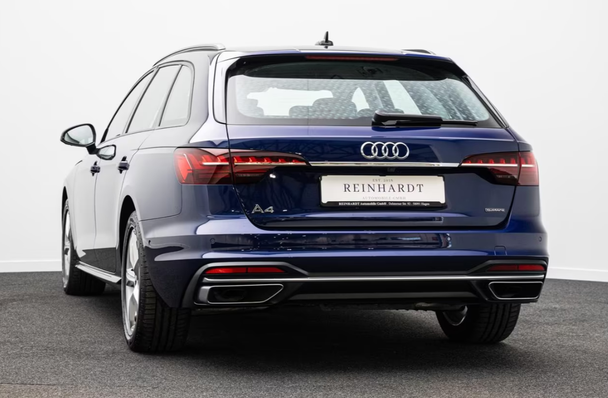 Audi A4 Avant V 45 TFSI 265ch Advanced quattro S tronic 7 Bleu Navarre Caméra 360