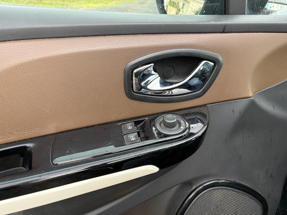 RENAULT Clio iv - 5cv - CHAINE DISTRIBUTION