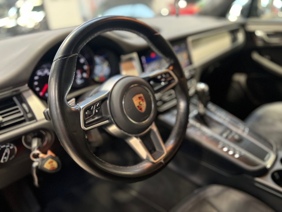 Porsche Macan (2) 2.0 245 PDK7