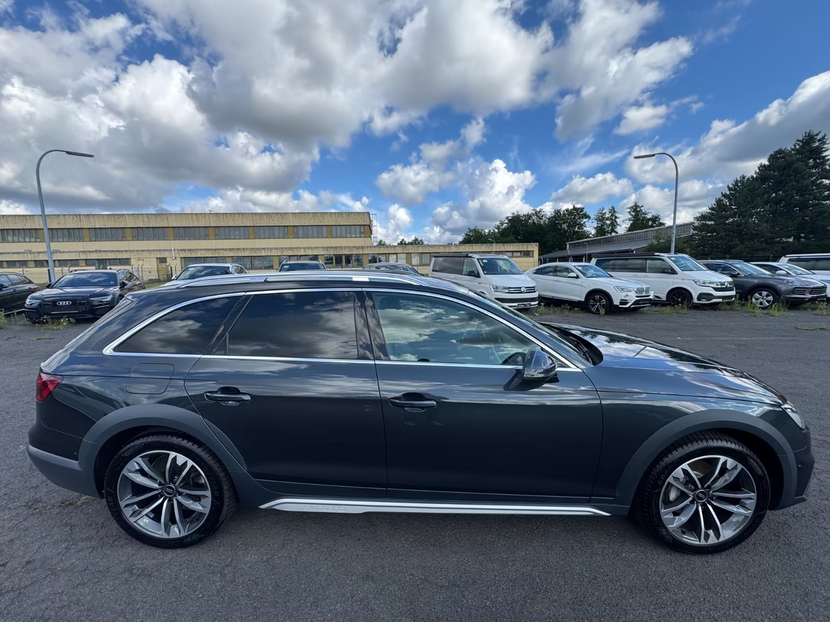 Audi A4 Allroad 40 TDI 204ch Avus quattro S tronic 7/Attelage/Caméra360/Gris Manhattan